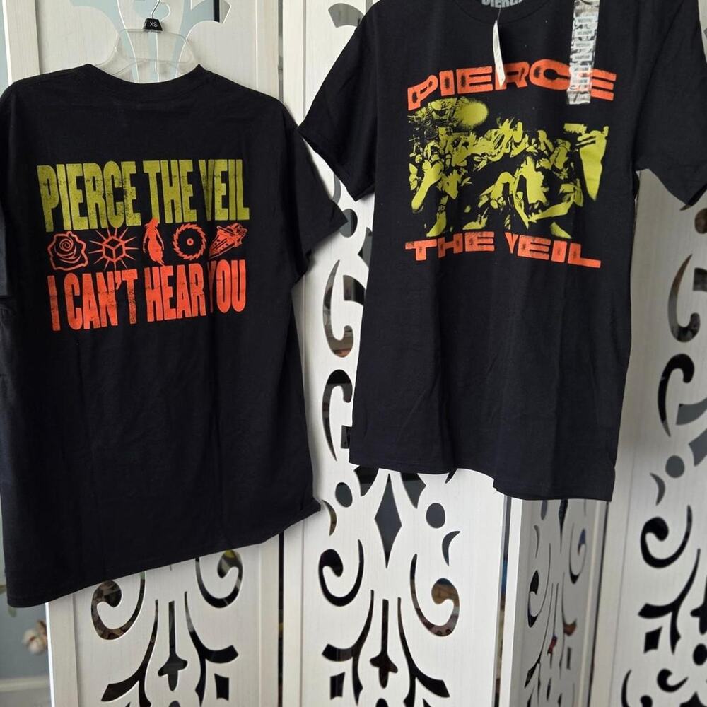 Pierce The Veil I Cant Hear You Graphic Tee Shirt Black Hot Topic Medium NWT